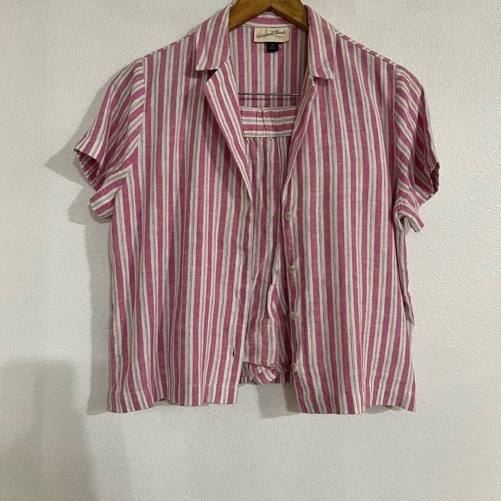 Universal threat stripe NWT shirt and shorts SET size XS linen blend